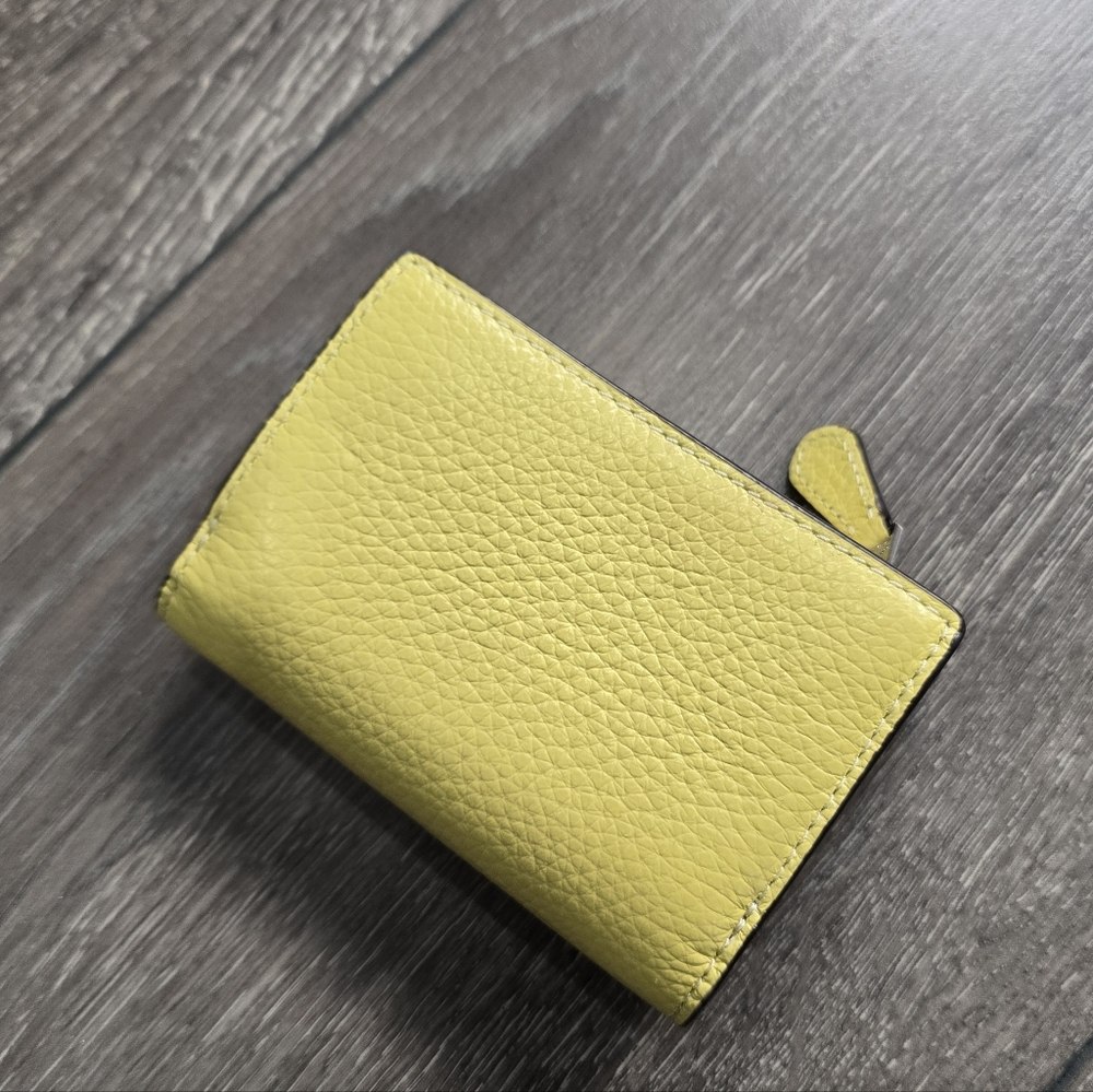 Coach Micro Pebbled Leather Snap Wallet‎ ☆ - Picture 2 of 7